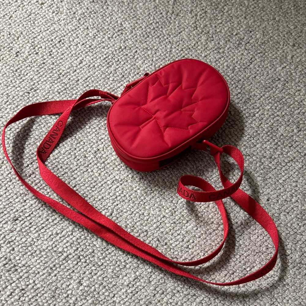 Lululemon team Canada Crossbody Bag